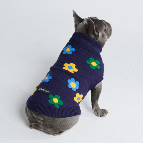 Gestrickter Hundepullover - Blaue grüne gelbe Blumen